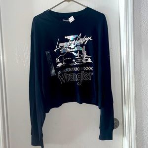 Nice blouse black color with white detail on the front